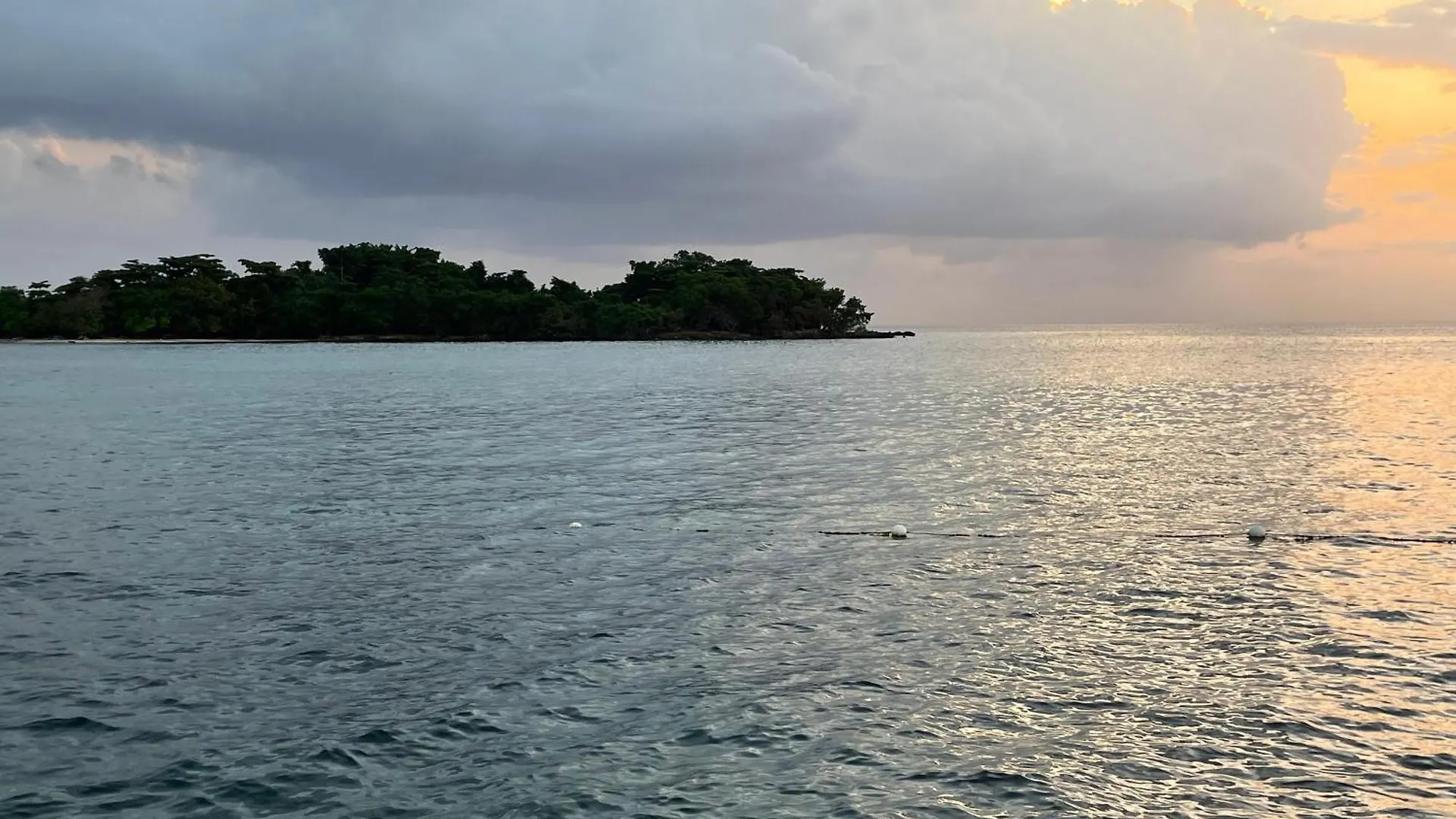 Negril Beachfront Oceanview Studios 164 & 145 Orange Bay 0*,  Jamaica