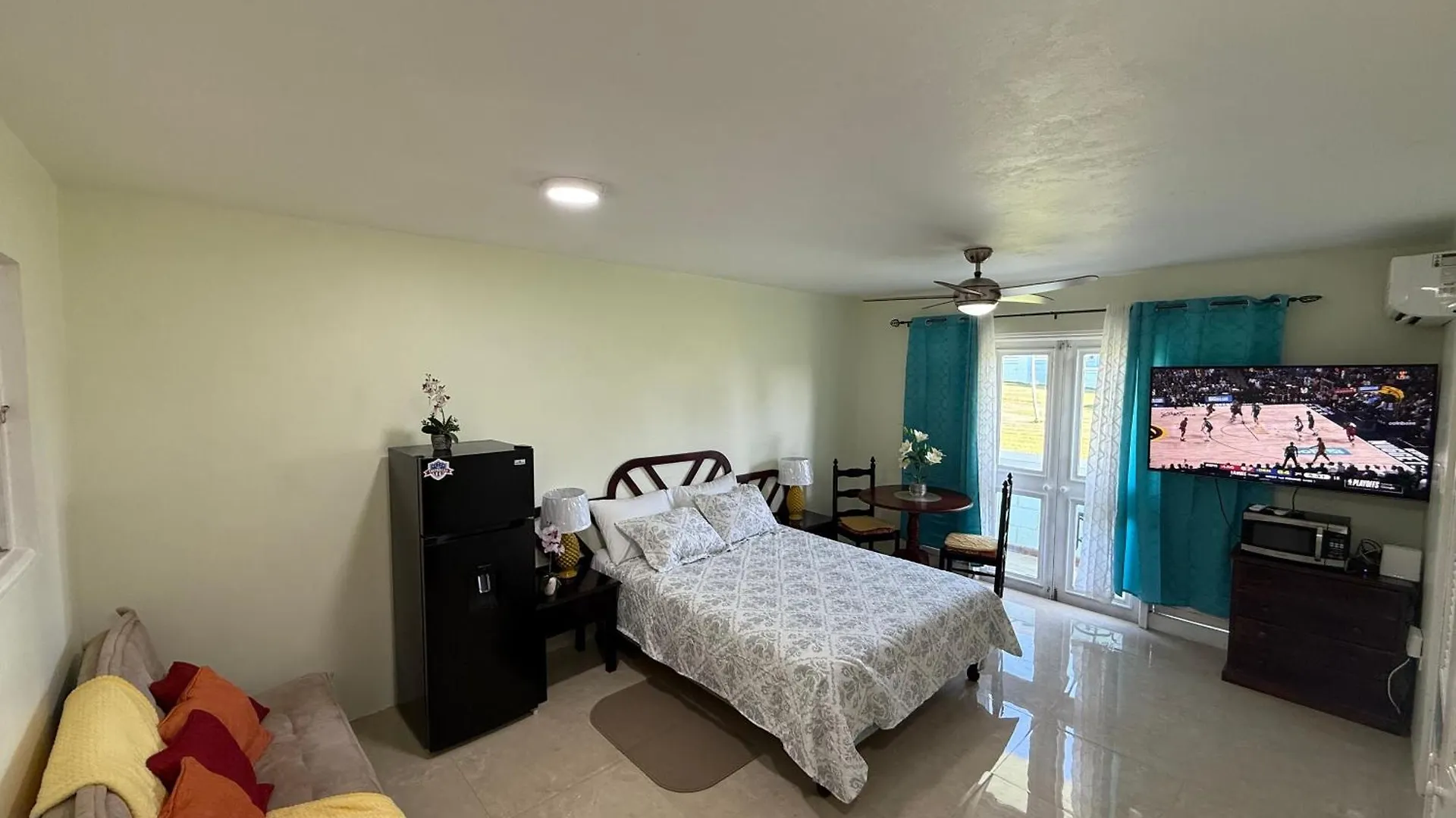 Negril Beachfront Oceanview Studios 164 & 145 Orange Bay