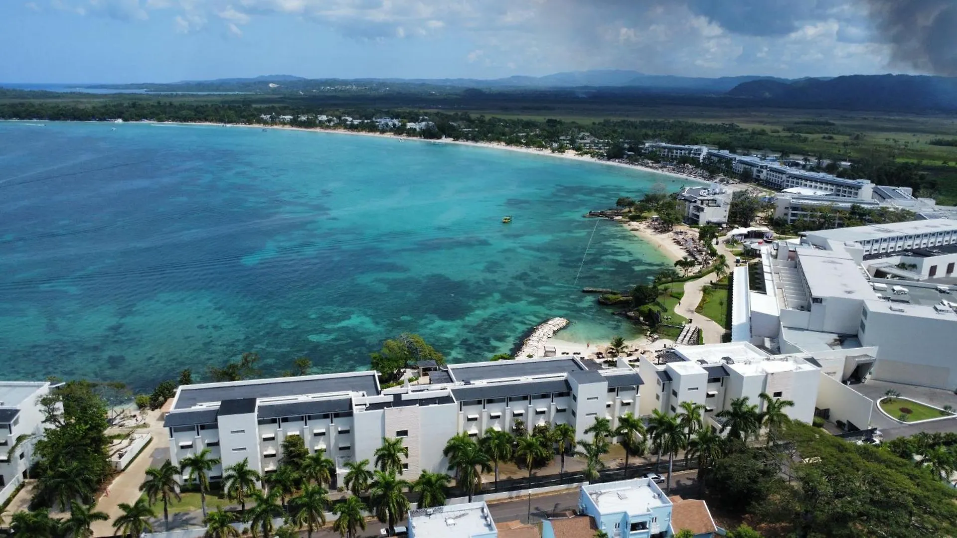 Negril Beachfront Oceanview Studios 164 & 145 Orange Bay